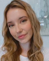 Britney Grimes's Instagram, Twitter & Facebook