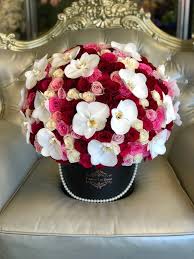 The original los angeles flower market. Signature 200 Multicolor Roses With Orchids Jlf Los Angeles Luxury Flowers Bouquet Box Flower Box Gift