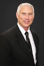 Robert Beeman's Instagram, Twitter & Facebook