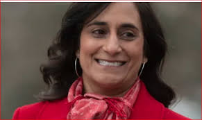 Opposition Leader Mark Golding and members of the People's National Party  (PNP) Shadow Cabinet have signed the Leadership Code of Conduct, signaling  their commitment—as outlined in anti-corruption legislation—to act  selflessly and with