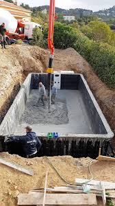 Coulage Beton Et Mise En Eau De Piscine Desjoyaux Jce Piscines