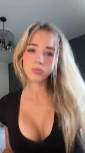 Aaliyah (@vyfhtrys8c1)