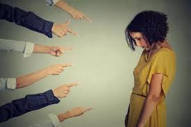 ‫مشكلات تواجهها المرأة في المجتمع.. ما هي؟ | مجلة سيدتي‬‎
