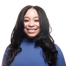 Simone Perry's Instagram, Twitter & Facebook