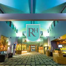 Basado en las fechas de su viaje, ud. Royal Hotel West Edmonton Trademark Collection By Wyndham Home Facebook