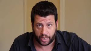Puzsér róbert porig alázta majkát és berki krisztiánt. Puzser Robert Majkat Sertegeti Besugonak Az Orszag Hazmesterenek Tartja Indirekt Hu