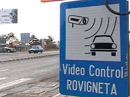Curtea supremă a româniei a stabilit deja că sancţiunile sunt nule atât timp cât nu sunt însoţite de semnătura olografă a din acest motiv, amenda aplicată prin mijloacele de constatare electronică (fapta surprinsă pe camerele de luat. Ai Condus FÄƒrÄƒ RovinietÄƒ PoÅ£i Primi Amenda Si Peste 8 Luni Click Mobile