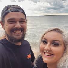 Who can perform a non-religious wedding ceremony