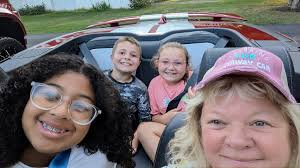 Are there any car shows or meetups in Pearland?