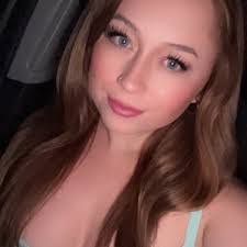 Jenna Mansfield's Instagram, Twitter & Facebook