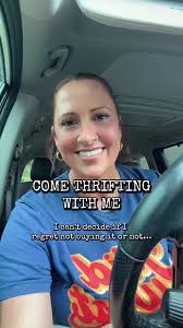 Come Thrifting With Me: Vintage Finds Awaits