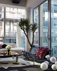 Jessie Schuster S Manhattan Apartment Used To Look Like The Inside Of A Spaceship Salas Living Room Manhattan Apartment Classic Furniture