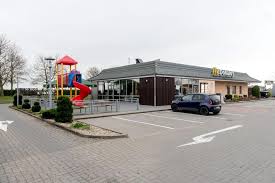 Normalerweise 24 stunden am tag kommt aber auf die filiale an. Mcdonalds Bernburg Saale Ernest Solvay Strasse 4