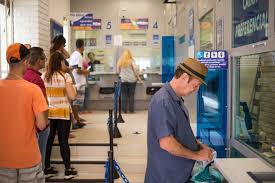 Confira abaixo o vídeo de divulgação da última edição da mega sena da em breve, mais informações sobre o concurso especial da mega sena da virada 2020/2021 serão divulgadas aqui nesta postagem. Mega Da Virada 2021 Como Investir O Premio De R 300 Milhoes E Viver De Renda Investimentos E Investidor