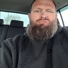 Nicholas Comeaux's Instagram, Twitter & Facebook