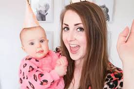 Empowered' mum battles postnatal anxiety and ditches job to write kids'  book about stretch marks