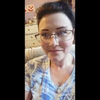 Gillian Meade's Instagram, Twitter & Facebook