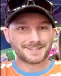 Dustin Newcomb's Instagram, Twitter & Facebook