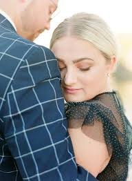 This Elegant Paris Anniversary Session Will Give you the Travel Bug