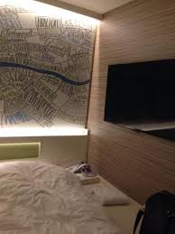 I have stayed at the hub by premier inn twice in february and april this year for two different occasions to see harry potter and the cursed child and the only fools and horses musical. Tv Aufnahme Von Hub By Premier Inn London Covent Garden Hotel Tripadvisor
