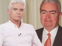 Antiques Roadshow presenter Hugh Scully dies age 72 while 'watching TV'