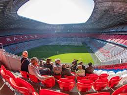 Das stadion in münchen die architekten sprechen selbstbewusst vom schönsten stadion der welt, die betreiber vom stadion der sinne. Allianz Arena Das Stadion Des Fc Bayern Munchen
