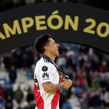El millonario hizo público todo el proceso través de sus cuentas oficiales. Enzo Perez Cumplio Su Segunda Promesa Se Tatuo El Escudo De River Y La Virgen