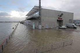 France 3 aquitaine today at 8:51 am suite aux annonces gouvernementales, fo, la cgt chu accident a62 bordeaux aujourd'hui. Les Inondations A Bordeaux En Images