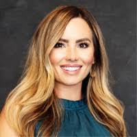 Samantha Strong's Instagram, Twitter & Facebook