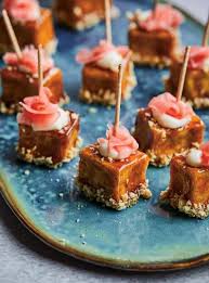 Bouchees De Tofu Laquees Arachides Et Gingembre Ricardo Recipe Appetizer Bites Food Canapes Recipes