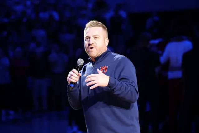 I Get Goosebumps”: Alex Golesh Makes Feelings Public as He Sets Pieces in Motion for Long-Term Future With Auburn - Yahoo Sports