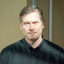 Ulf Nilsson (@umevargen)