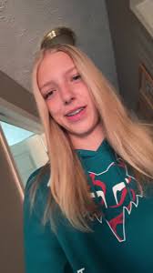 Haley (@haleygoguen77)