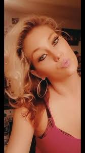 Carmen Mcintosh's Instagram, Twitter & Facebook