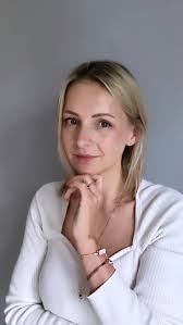 Olga Becker's Instagram, Twitter & Facebook