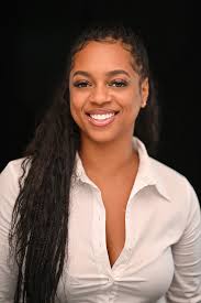 Leila Monroe's Instagram, Twitter & Facebook