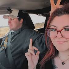 Lost wallet at Pinnacle Theater tonight