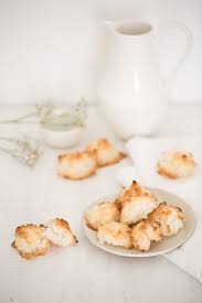 Rochers Coco Recette Simple De Ces Jolis Douceurs En 2020 Rochers Coco Recette Coco