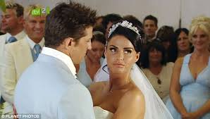 Shahs of sunset beauty entrepreneur mercedes mj javid made an absolutely beautiful bride, and the sparkly dress she chose for her spring wedding to longtime fiancé tommy feight was the. Celine Dion Wedding Dress Cost Celine Dion Songs Age