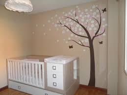 Babyzimmer ideen gestalten sie ein gemutliches und kindersicheres. Babyzimmer Maedchen Wandgestaltung