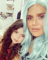 Ester Fogel Makeup Artist