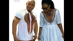 Dialoguer avec » voir son annonce ». Modele Habit Pour Couple Couple Good Luck Mode Africaine Mode Africaine Robe