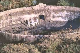 Parsi Tower Of Silence in Kemps Corner ...