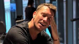 Bivši muž Marije Mikić se preznojava u teretani: Zbog njegove fotošopirane  slike u peškiru gorele mreže, a sad pokazao kako stvarno izgleda (FOTO)