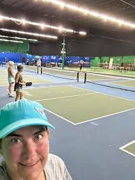 I never play pickle ball, but I know I can learn I did sports until I was  30 years old, I do lives en Clearwater