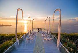 Our experienced was looking for a perfect location for our photo shoot and he is quickly can analyze the challenges that we may encounter and making a quick decisions to suggest a better place for perfect shoot. Bali Wedding Destination Ayana Resort And Spa Sky