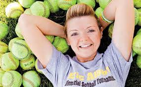 Mary Kail's Instagram, Twitter & Facebook