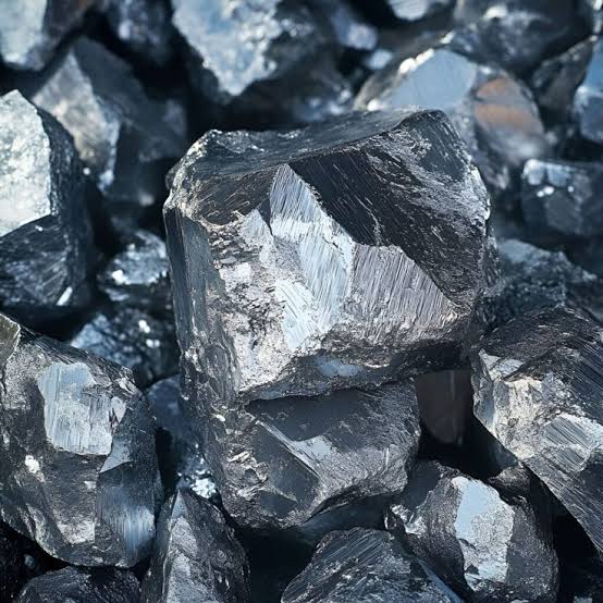 Rough zinc mineral chunks