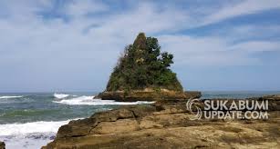Cerita Kapal Besar Dan Pelabuhan Cinta Pantai Kutamara Di Selatan Sukabumi