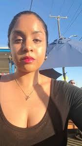 Vanessa Kidd's Instagram, Twitter & Facebook